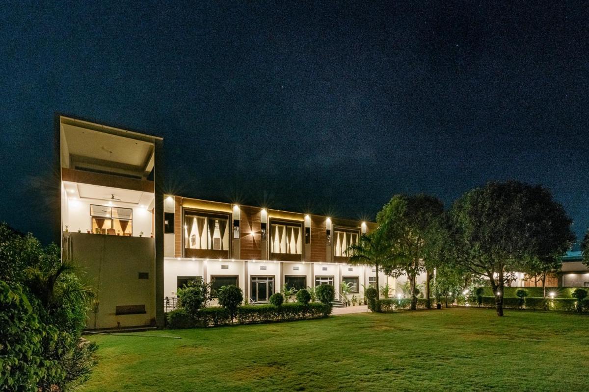 פושקאר Aditya Palace מראה חיצוני תמונה