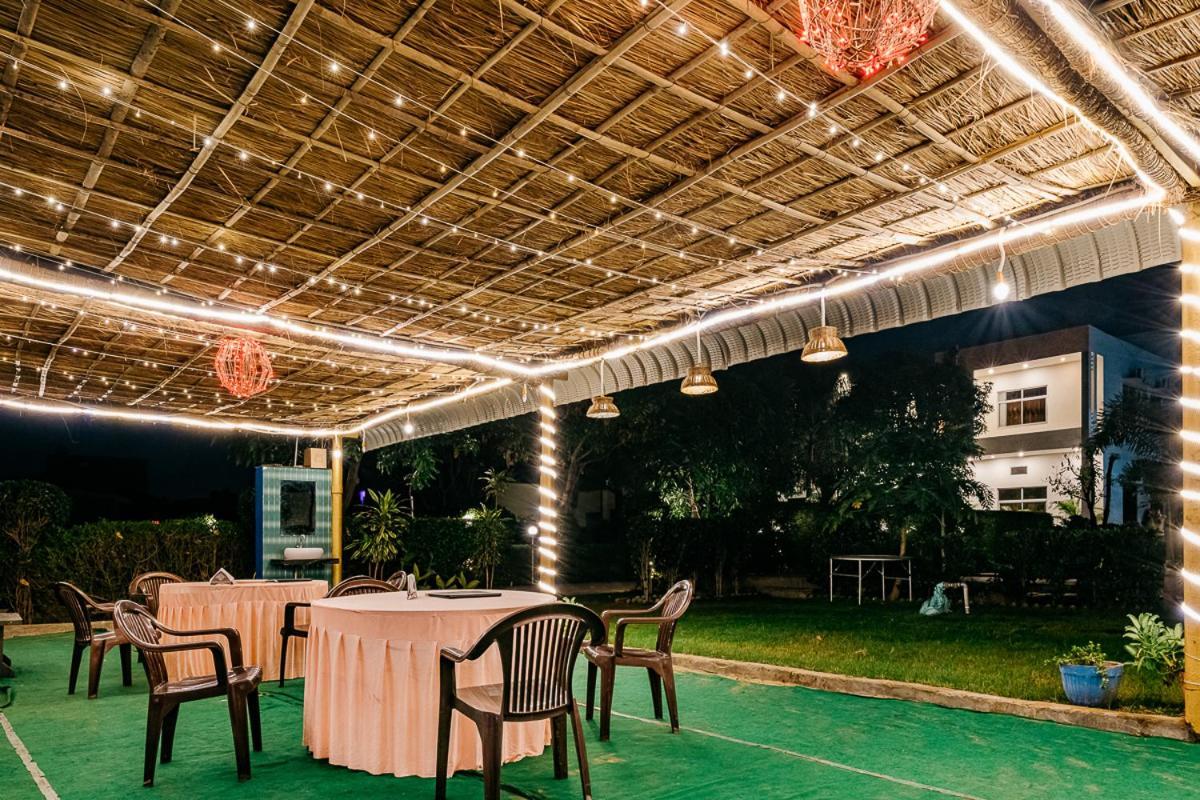 פושקאר Aditya Palace מראה חיצוני תמונה